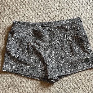 Women’s Express size 6 shorts